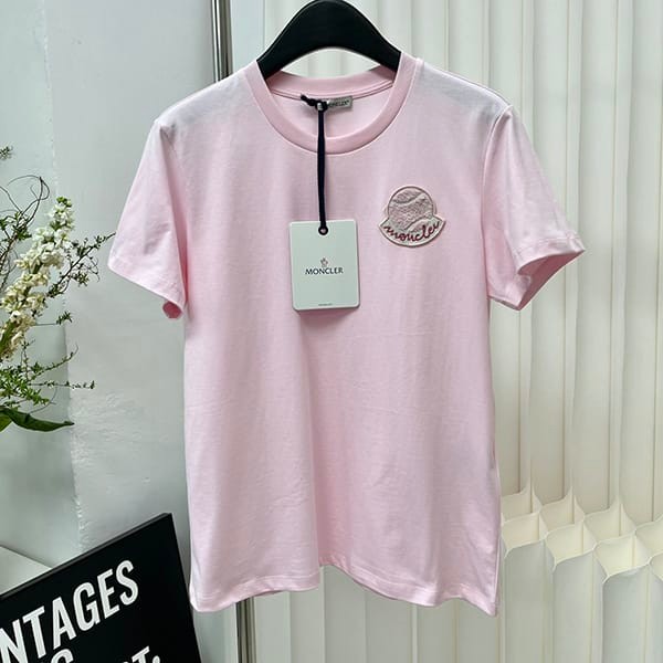 【使い勝手抜群】モンクレール レプリカ ロゴ パッチポケット Tシャツ 4色 moh85436